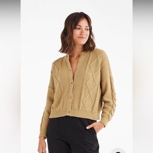 Vetta Cropped Cable Knit Sweater